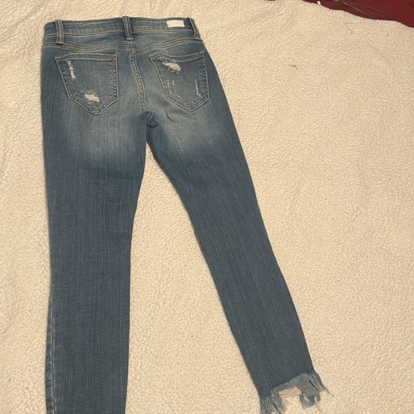 Ankle Ripped Denim medium wash jeans - Picture 2 of 3